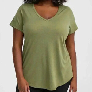 TORRID *NWOT Girlfriend Signature Jersey V-Neck  Tee in Olivine Size 3